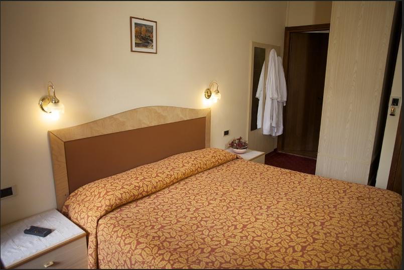 Hotel Venezia Rocca Pietore Zimmer foto