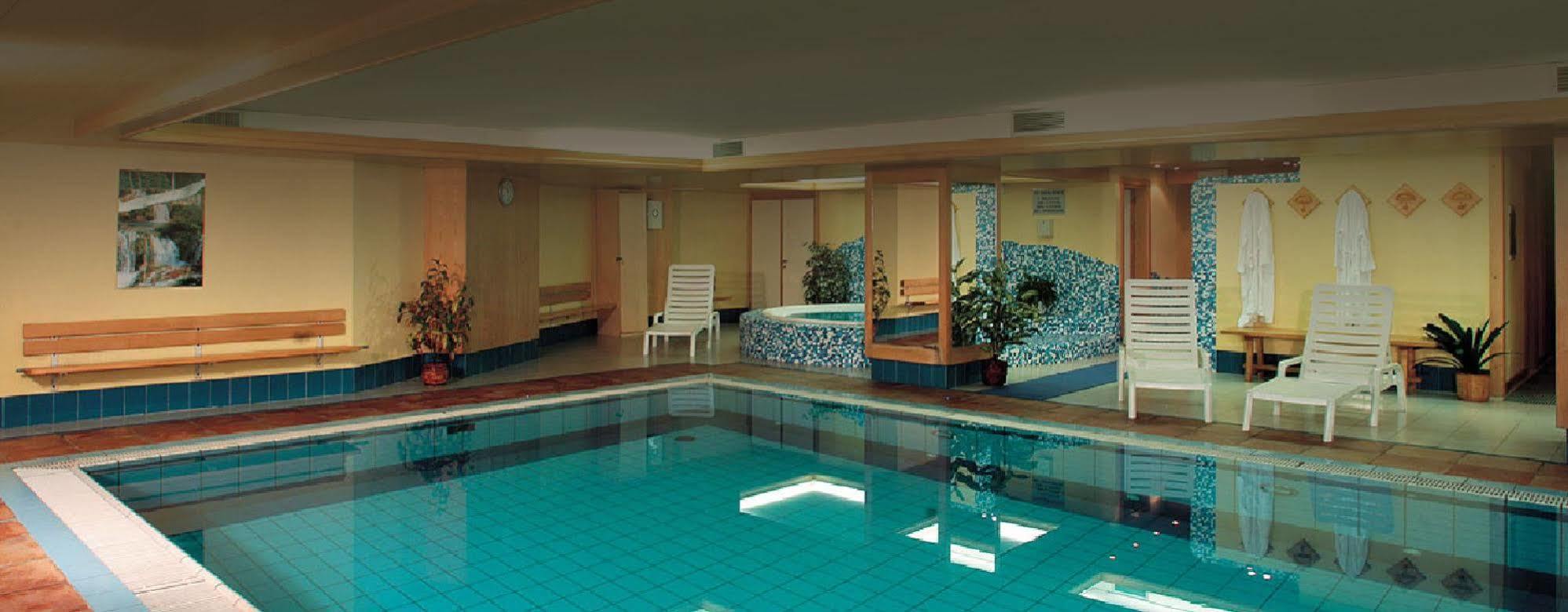 Hotel Venezia Rocca Pietore Exterior foto